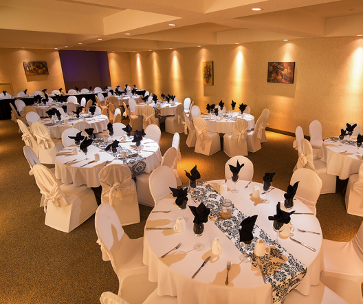 The space and amenities to for your perfect event.  From meetings to weddings we can host your next Cape Breton event.